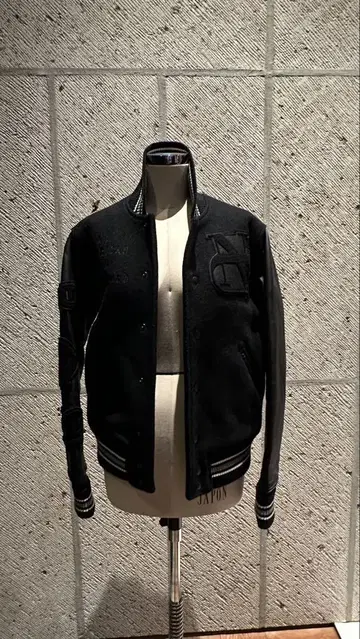 Numero Uno 바시티 자켓