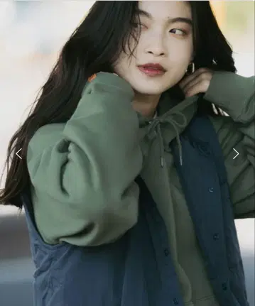 UNIVERSAL OVERALL 래글런 후드티