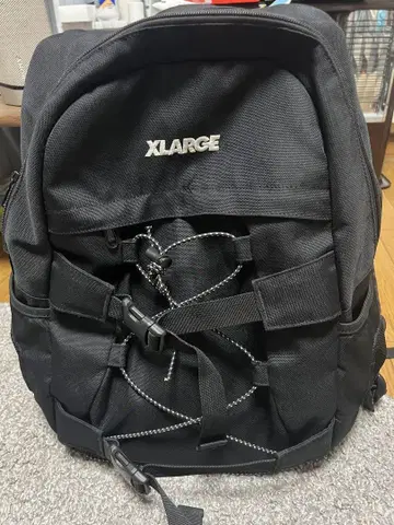 XLARGE 블랙 백팩