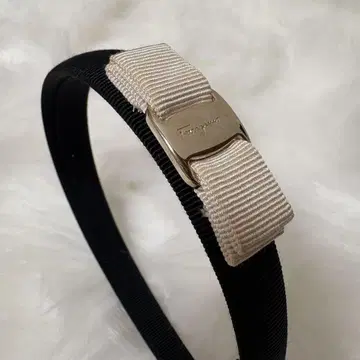 Ferragamo 머리띠 화이트 블랙