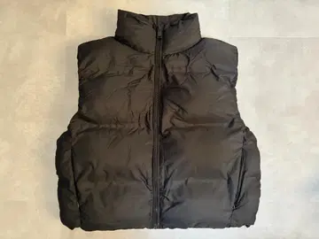 ZARA 블랙 다운 베스트