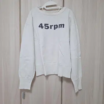 45rpm 화이트 맨투맨 트레이닝복