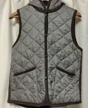 라벤햄 후드 부착 베스트 퀼팅 겉옷 리버서블