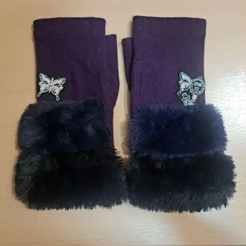 ANNA SUI 보라색 퍼 장갑 나비 자수