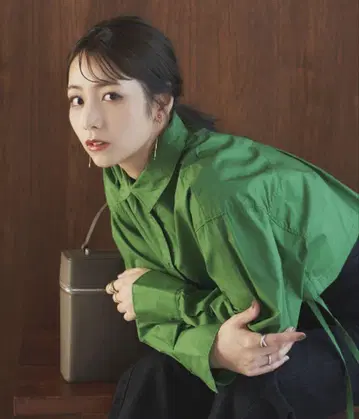 테이프 숏 셔츠