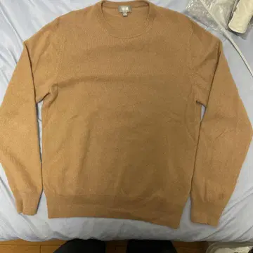 새상품 유니클로 UNIQLO 캐시미어 크루넥 스웨터