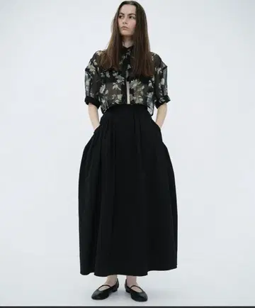 CLANE 볼륨 돔 스커트 블랙 1