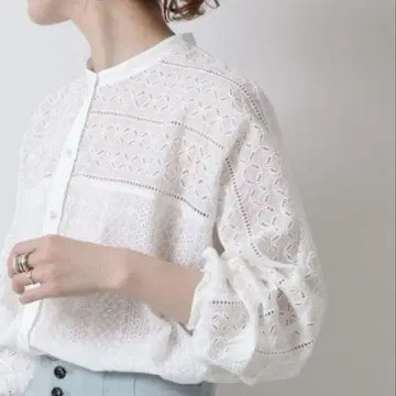 Spick & Span 브로이더 레이스 돌먼 블라우스