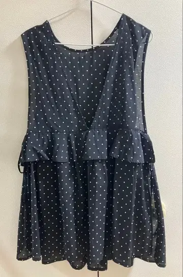 fig London 도트 무늬 슬리브리스 튜닉