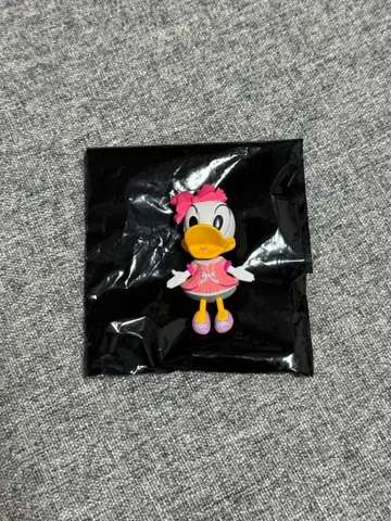 홍콩 디즈니 20주년 시크릿 마그넷 데이지