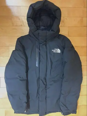 THE NORTH FACE 블랙 다운 자켓