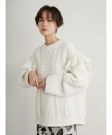 emmi 아란 니트탑 화이트