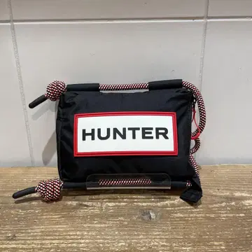HUNTER 블랙 리사이클 나일론 폰 파우치 블랙