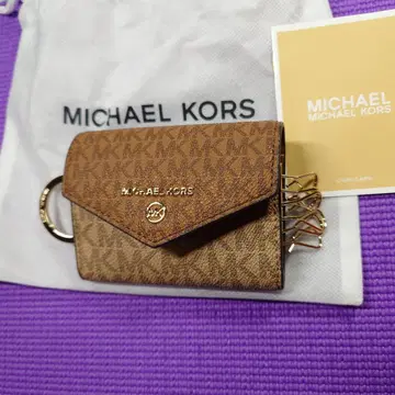 MICHAEL KORS 브라운 키케이스