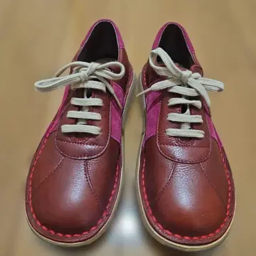 CAMPER 캠퍼 로우컷 가죽 스니커즈