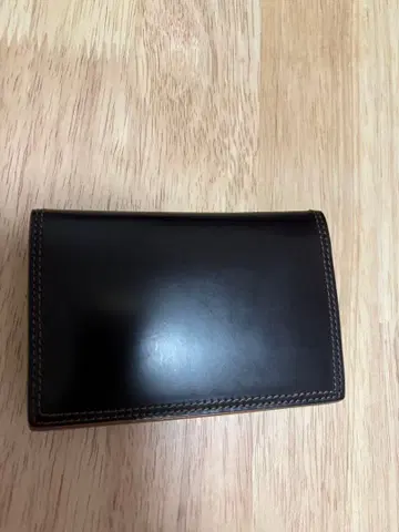 고르도반 가죽 명함지갑
