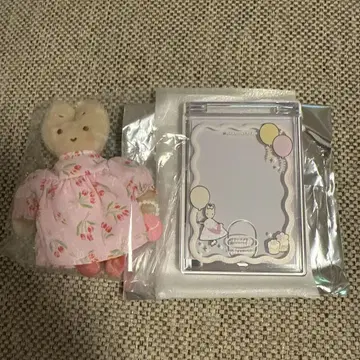 산리오 마론 크림 시크릿 브로치 거울