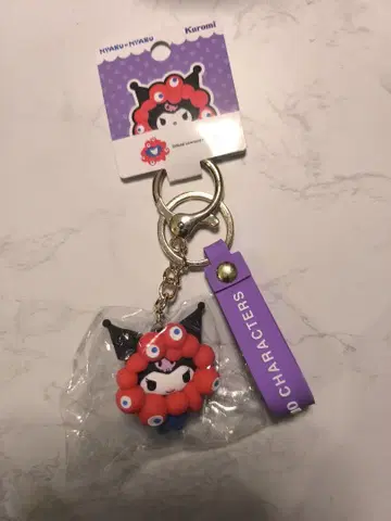 오사카 만박 산리오 쿠로미 미야쿠미야쿠 회장 한정판 키링