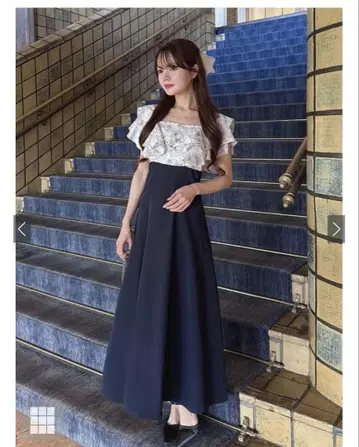 프릴 달린 네이비 롱 원피스