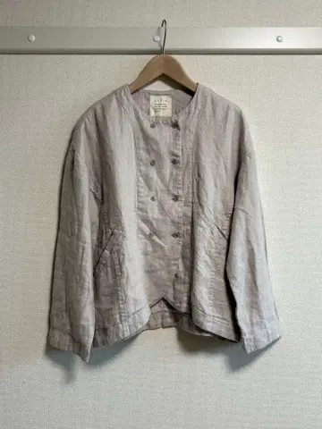 TUTIE. 린넨 노카라 자켓