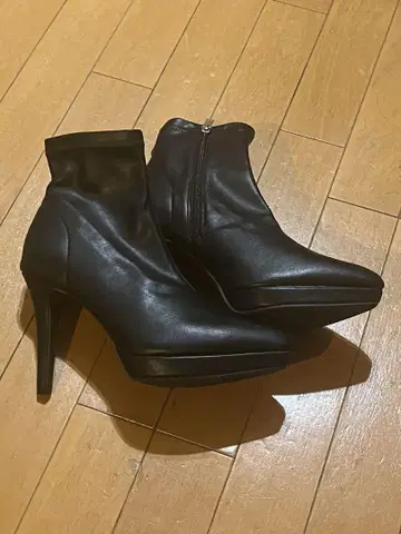 블랙 핑힐 숏부츠 L 사이즈 코스프레