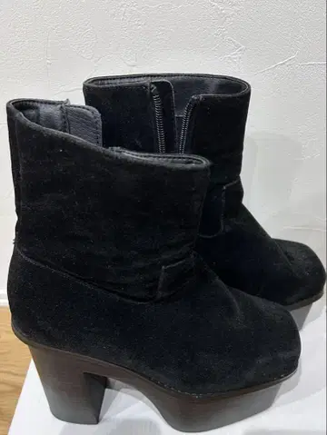 EMODA 코듀로이 부츠