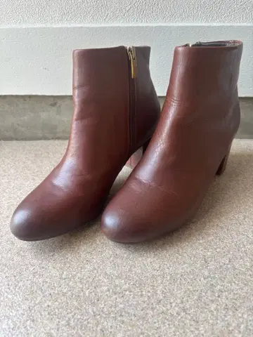 ROCKPORT 브라운 가죽 지퍼 부티