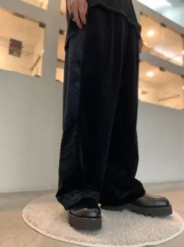 LAD MUSICIAN / VELOUR 2TUCK TRACK PANTS