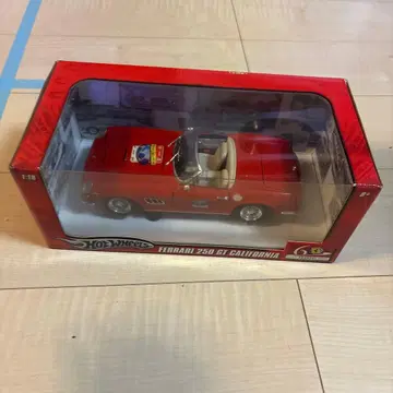 Hot Wheels Ferrari 250 GT California