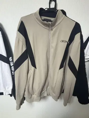CRONOS 크로노스 베이지 집업 자켓