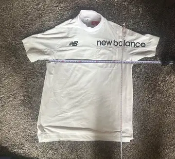 new balance 화이트 6 ( L ) 사이즈 셔츠