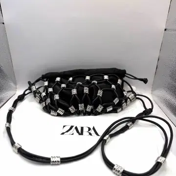 ZARA 스터드 부착 숄더백