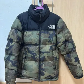 THE NORTH FACE 카모플라쥬 다운 자켓