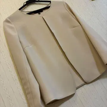 가볍고 고급스러운 노카라 자켓