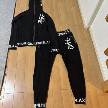 1PIU1UGUALE3 후드티 팬츠 상하의 셋업