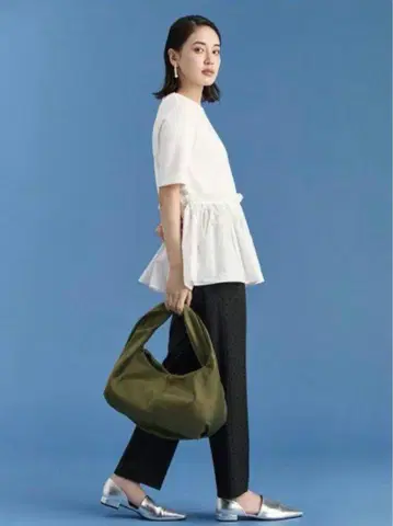 새상품급 도트 센터 프레스 테이퍼드 팬츠