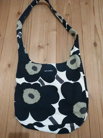 marimekko 꽃무늬 숄더백