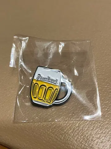 오사카 만박 체코 파빌리온 필스너 우르켈 핀 배지 핀즈