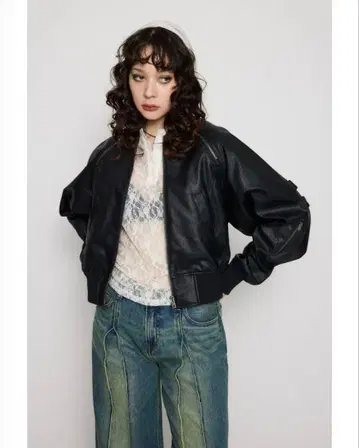 CROPPED FAUX LEATHER 블루종