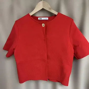 [ 미사용 새상품 ] ZARA 상의 자라