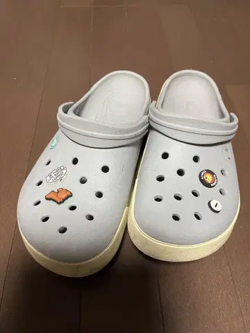 크록스 그레이 사보 클로그 샌들