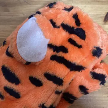 호랑이 무늬 복슬복슬 장갑형 캡