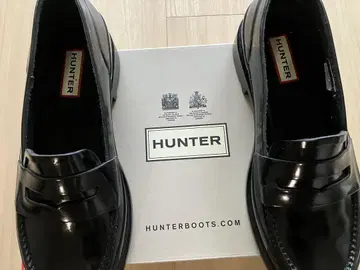 HUNTER 블랙 로퍼 박스 포함