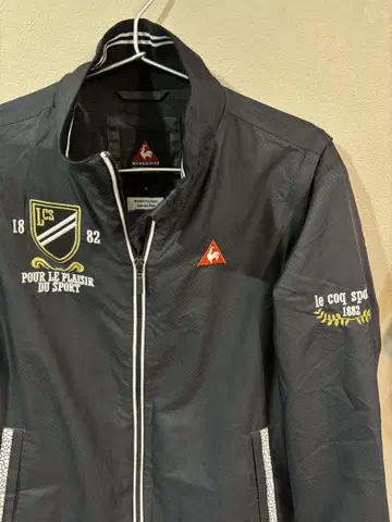 lecosportif 르꼬끄 나일론 점퍼 블루종 2way 금 와펜