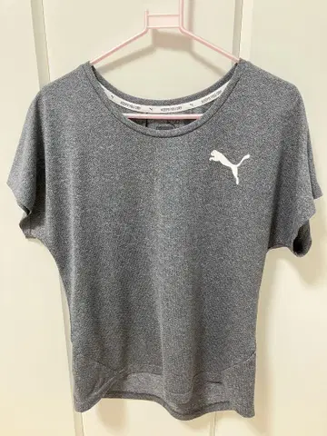 PUMA 그레이 반팔 T셔츠 KEEPS YOU DRY