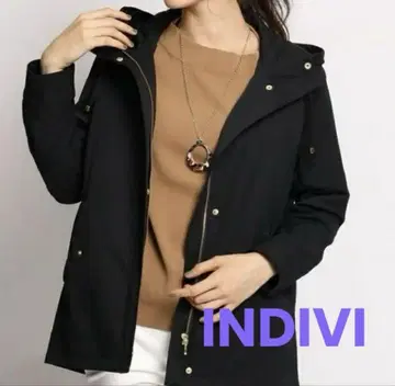 INDIVI 마운틴 파카 블랙 골드 지퍼
