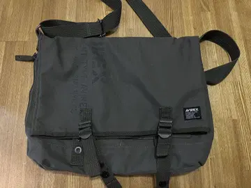 AVIREX 메신저 백