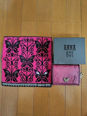ANNA SUI 나비 엠보싱 지갑 핸드 타월 포함