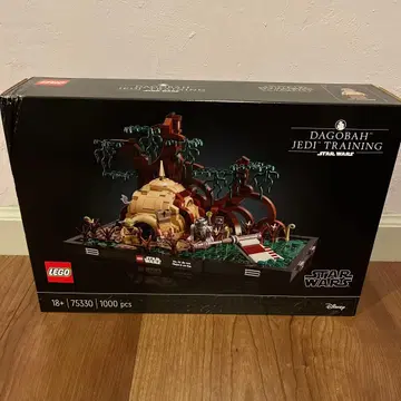LEGO DAGOBAH JEDI TRAINING 75330