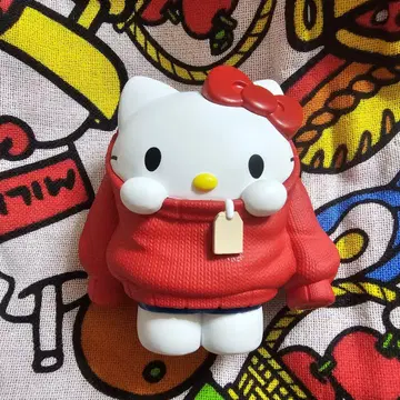 산리오 캐릭터즈 PERIHAPI! 옷 갈아입는 중 헬로키티